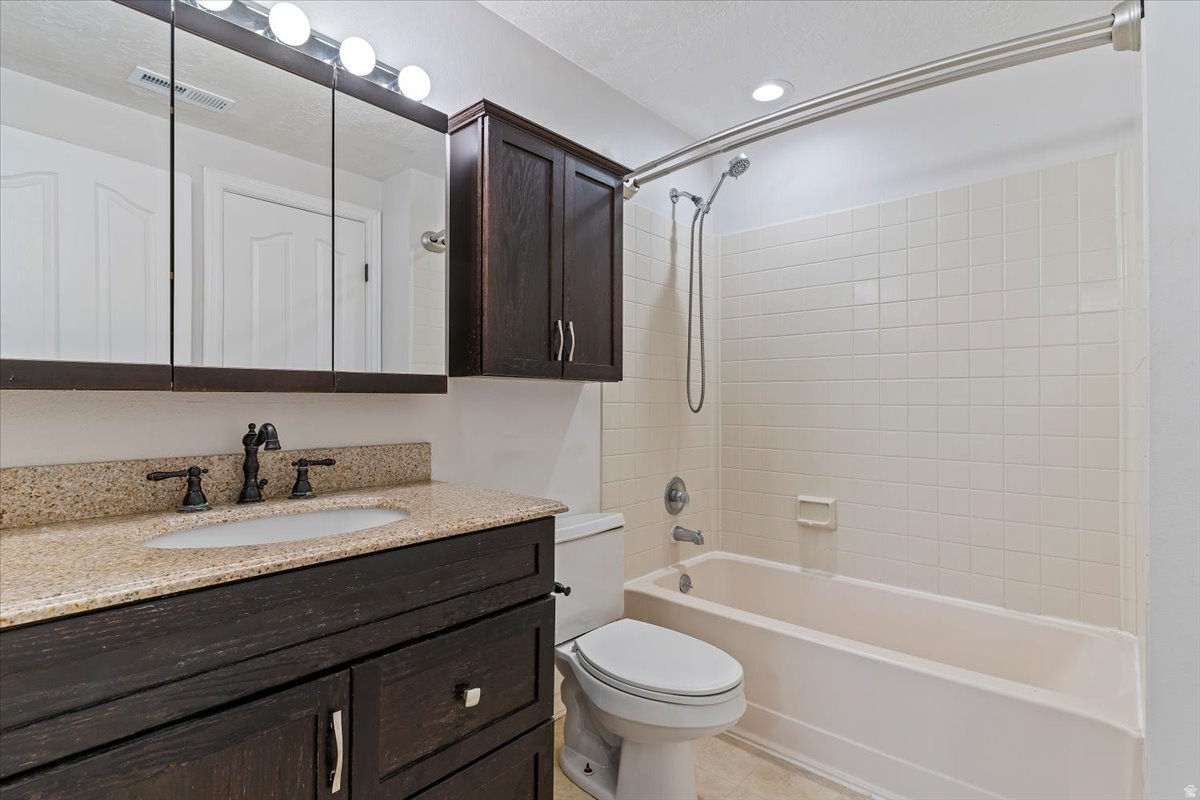 GREENFIELDS - Residential