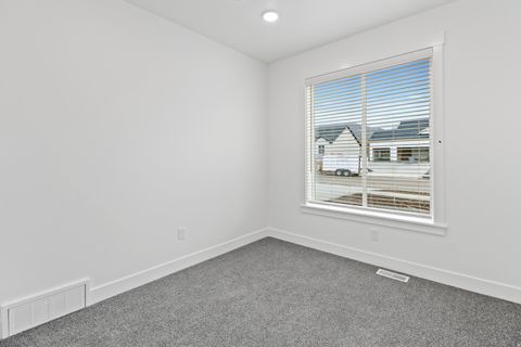 Tiny photo for 613 S 175 E, Hyde Park, UT 84318 (MLS # 2135610)