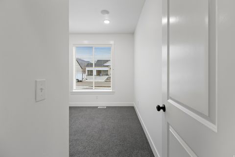 Tiny photo for 613 S 175 E, Hyde Park, UT 84318 (MLS # 2135610)