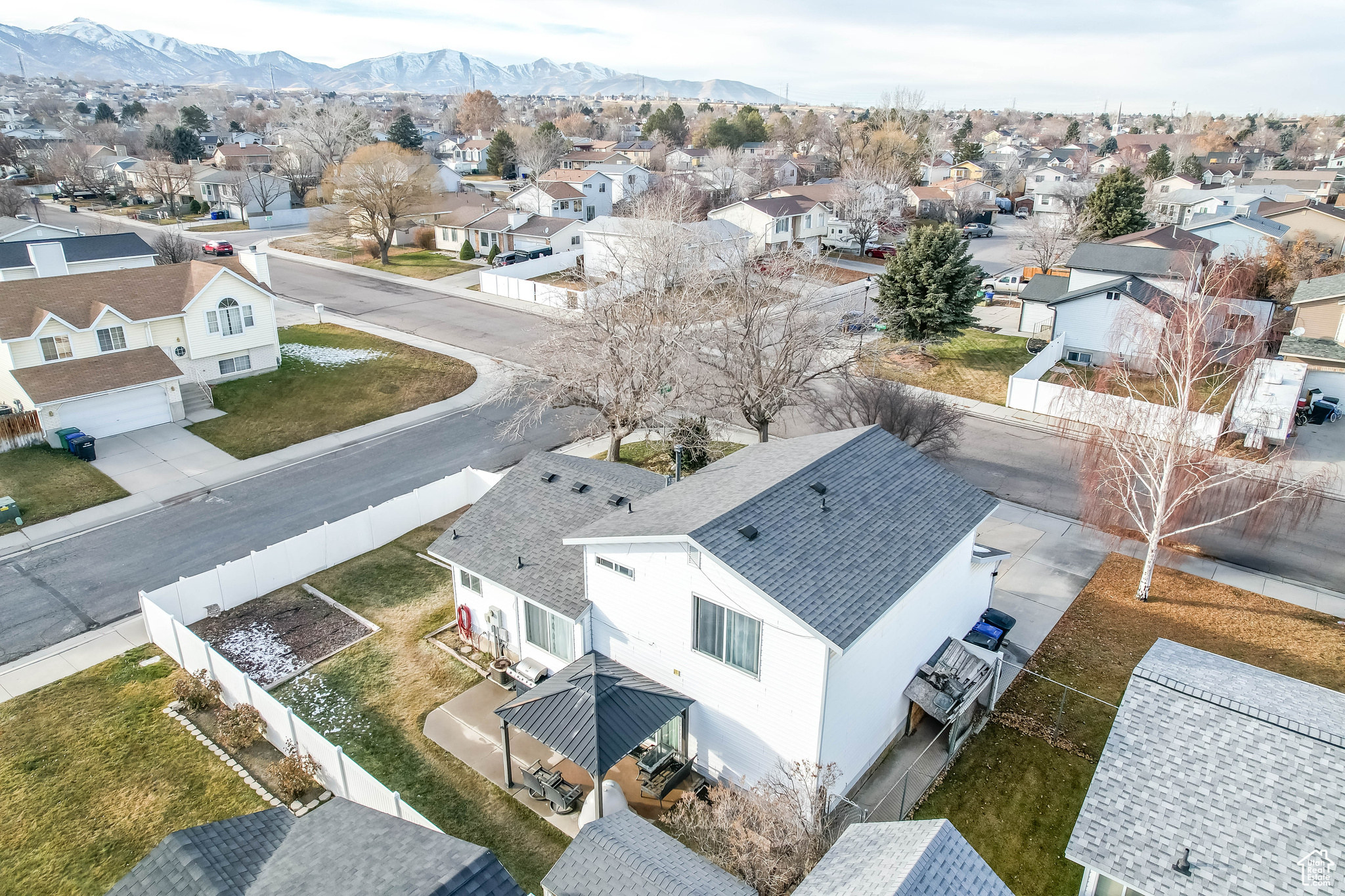 5185 W Wake Robin Dr, West Jordan, Utah image 38