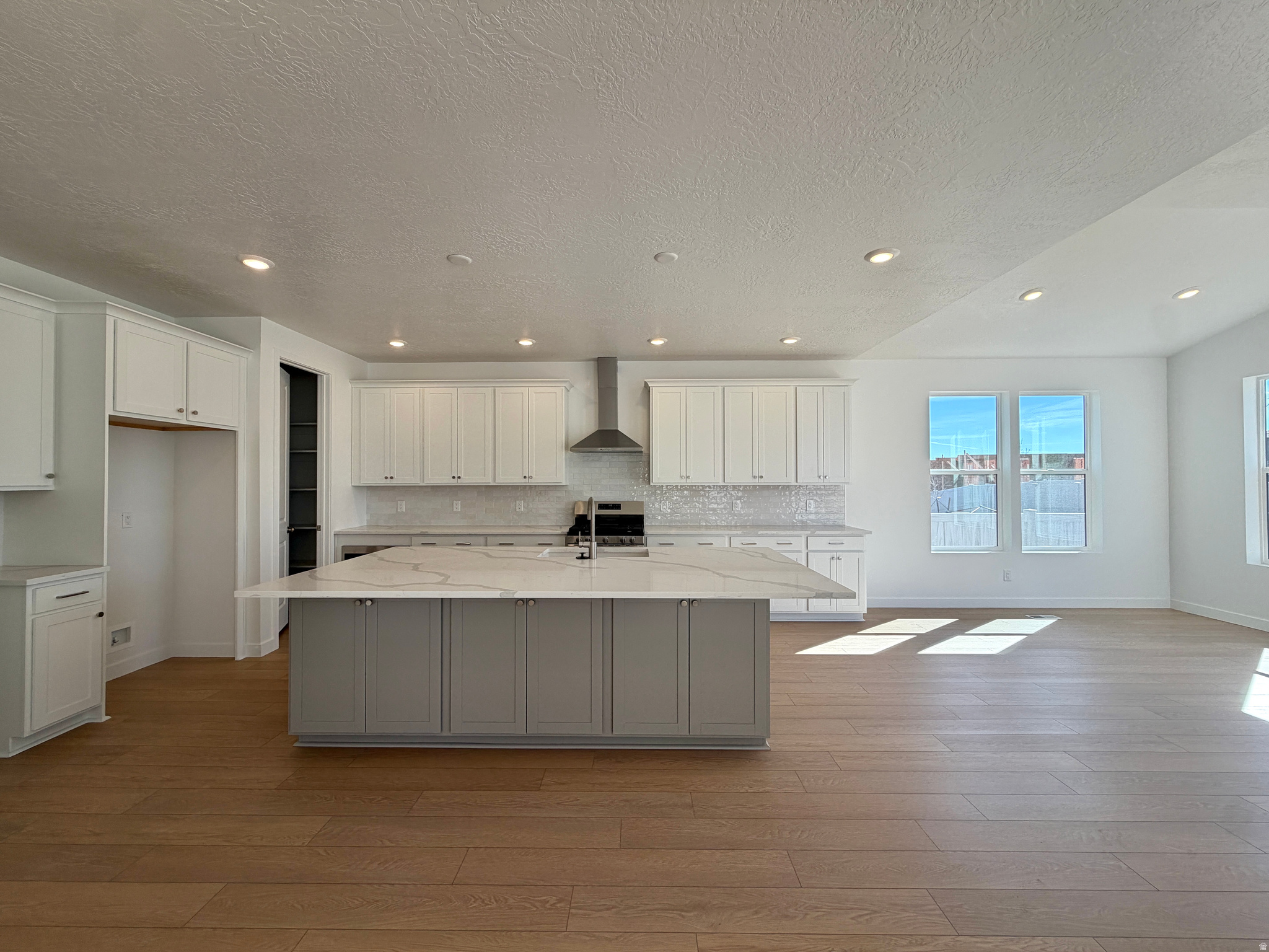 FIREFLY - Residential