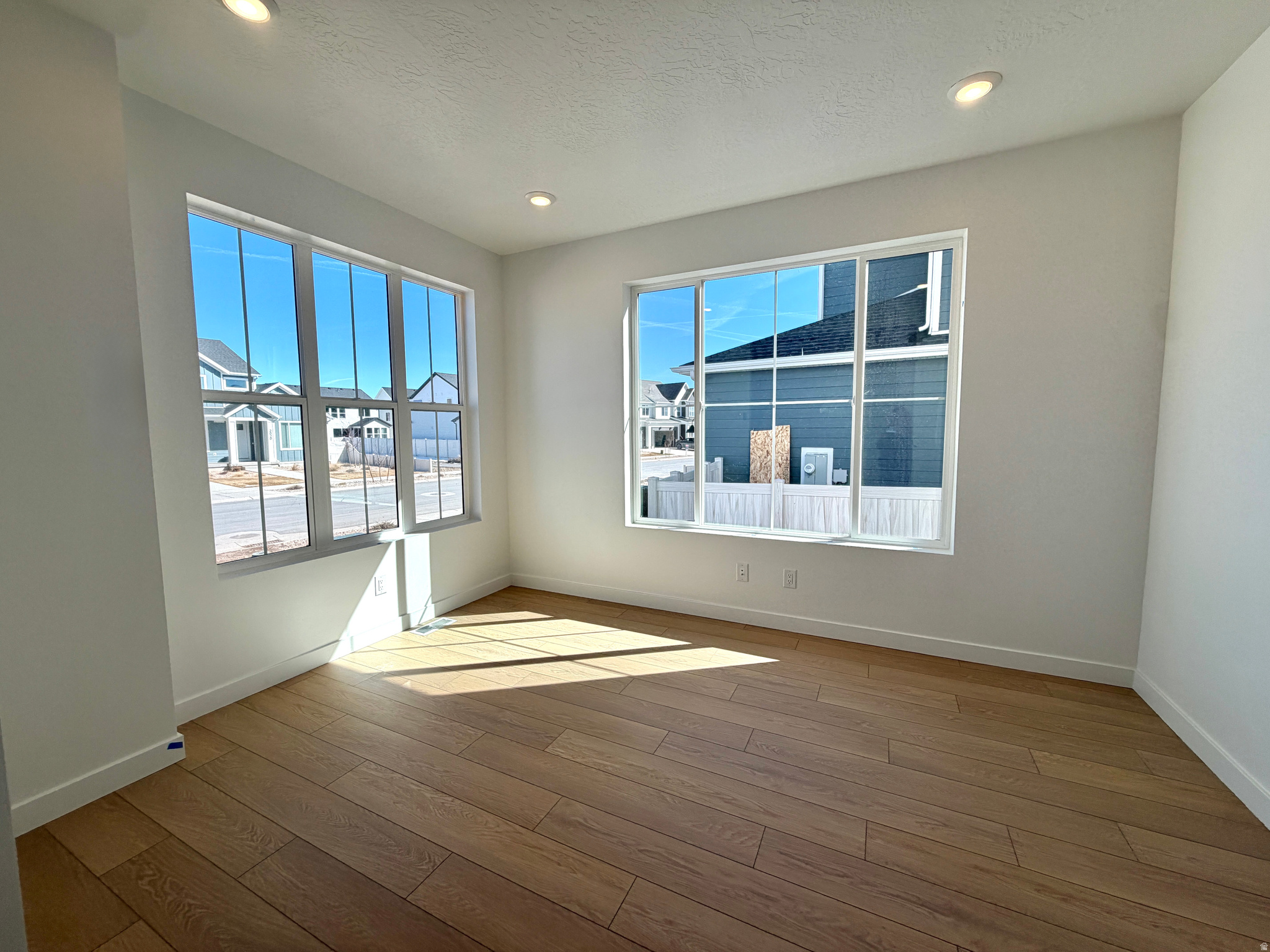 FIREFLY - Residential