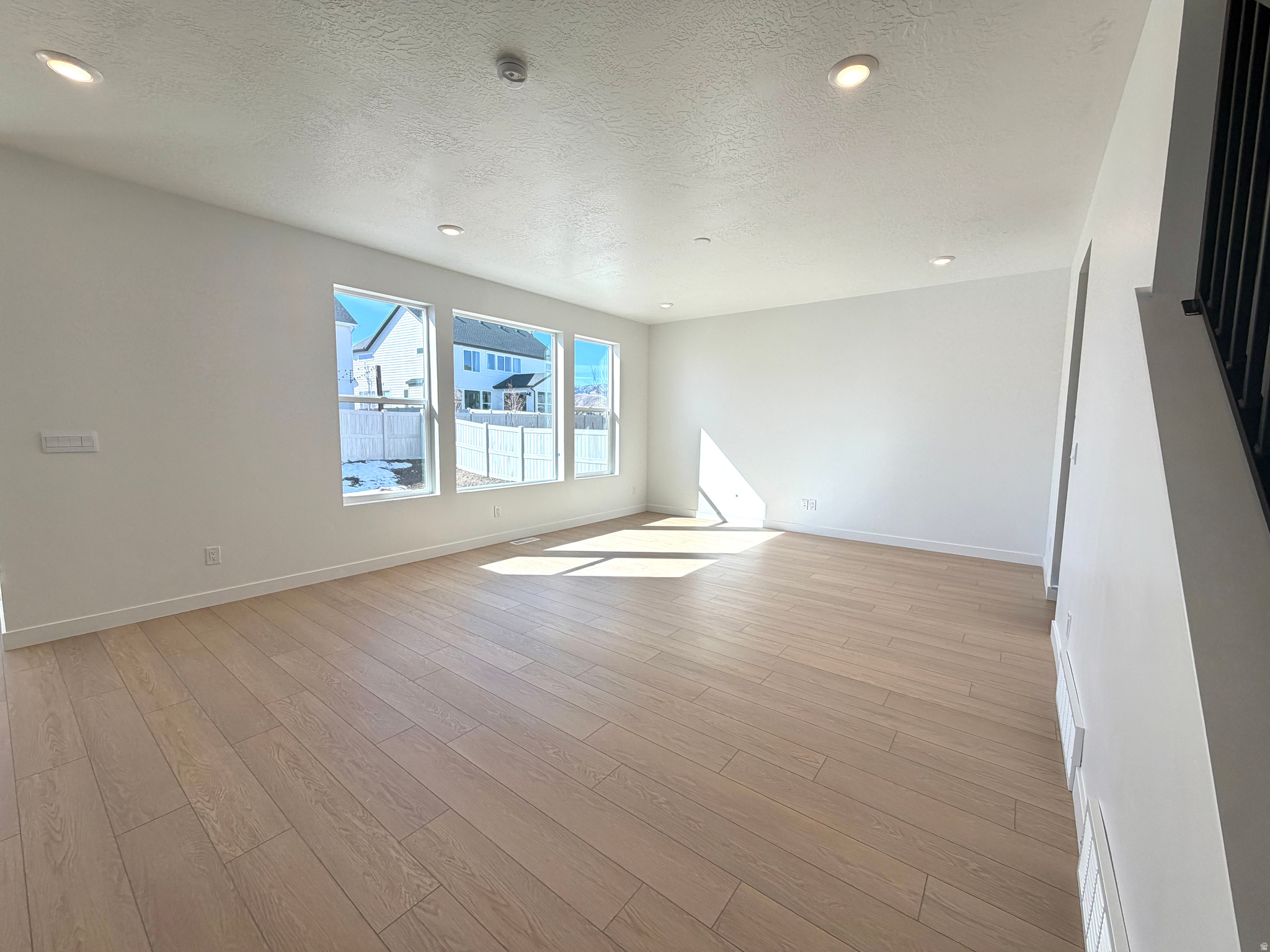 FIREFLY - Residential