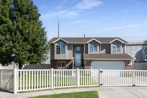 Tiny photo for 786 N 625 W, Clearfield, UT 84015 (MLS # 2180423)