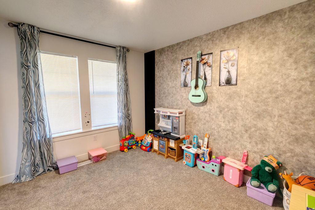 Photo of 2934 N VERVAIN LN #2161, Saratoga Springs, UT 84045 (MLS # 2145067)