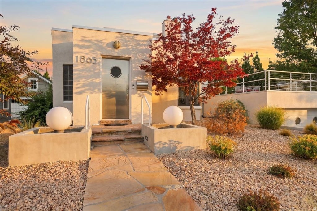 Photo of 1865 E HERBERT AVE, Salt Lake City, UT 84108 (MLS # 2184023)