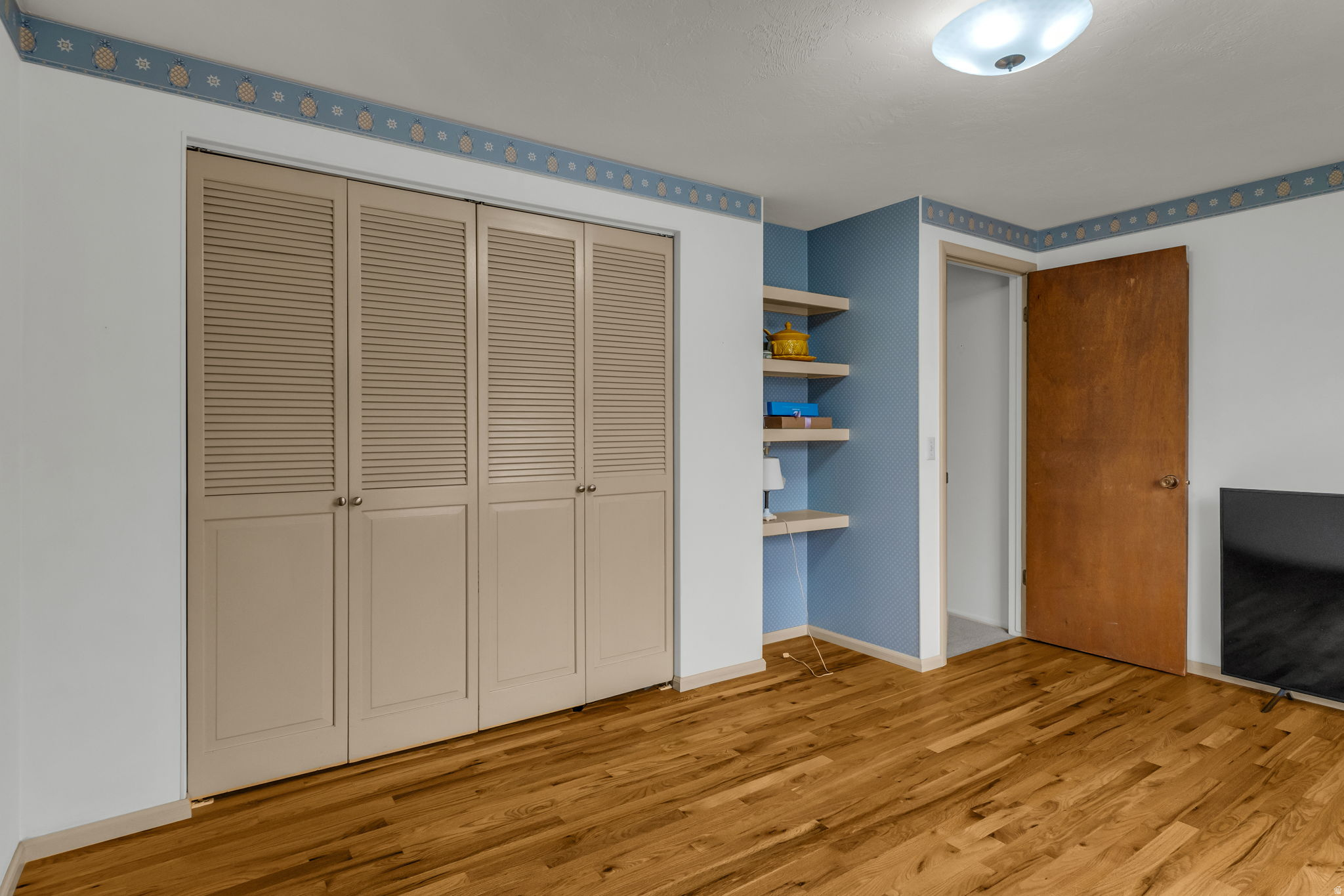 JAMESTOWN NO - Residential