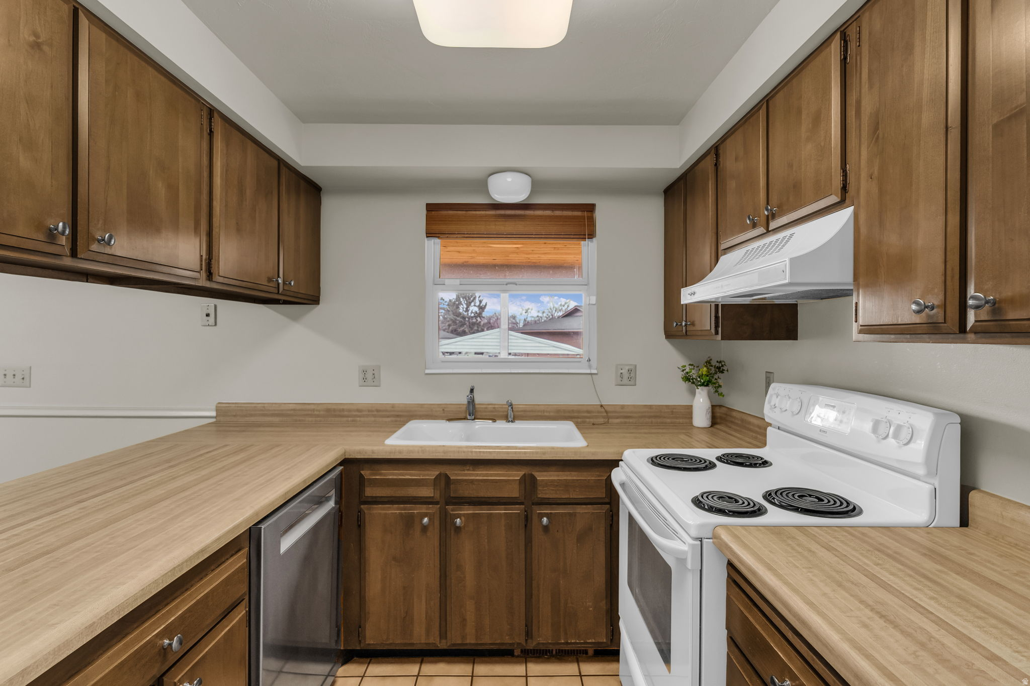 JAMESTOWN NO - Residential