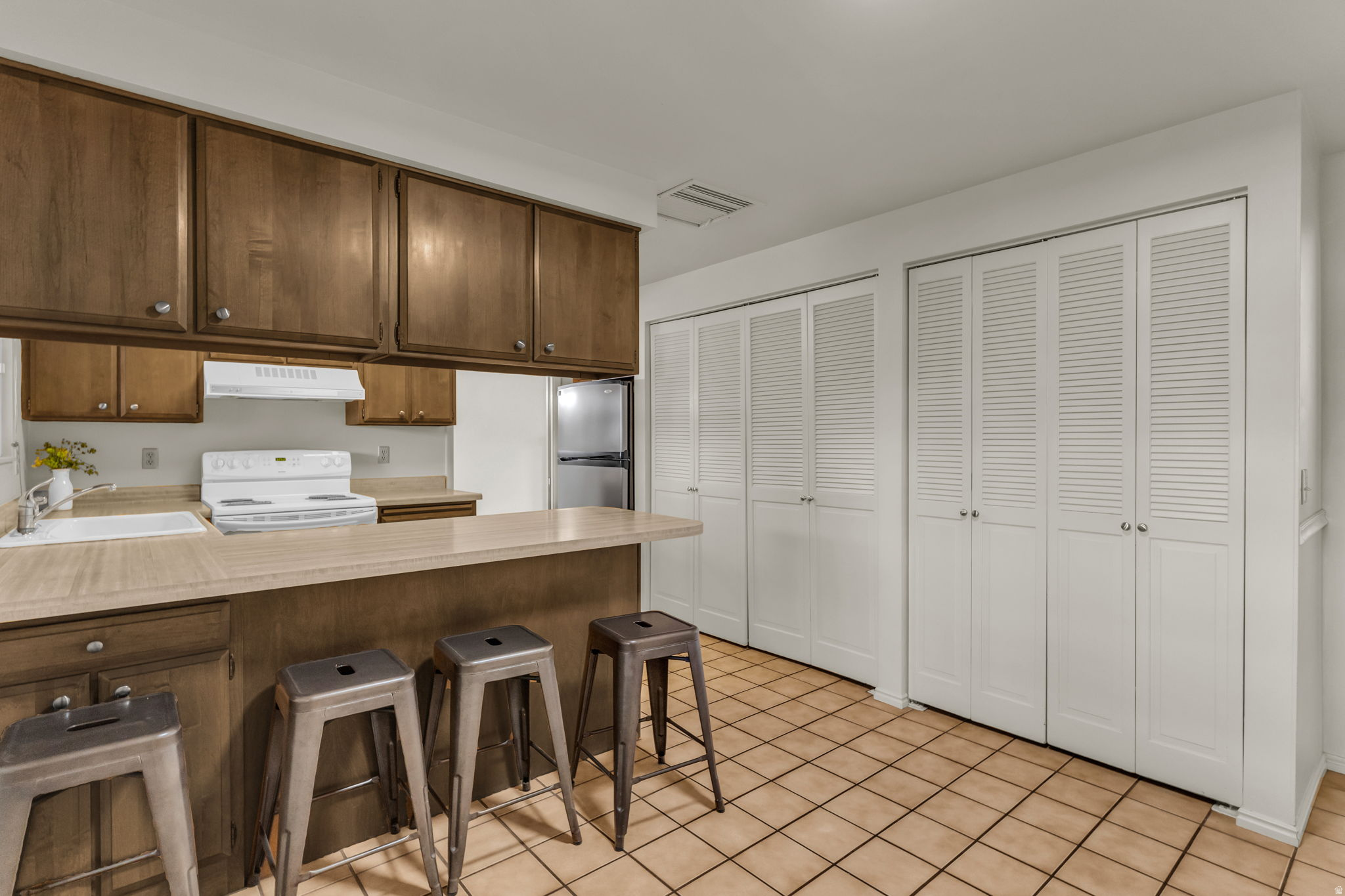 JAMESTOWN NO - Residential