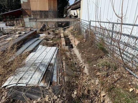 Tiny photo for 415 E MAPLE ST, Mapleton, UT 84664 (MLS # 2140211)