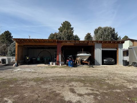 Tiny photo for 415 E MAPLE ST, Mapleton, UT 84664 (MLS # 2140211)