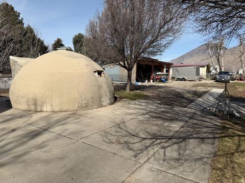 Tiny photo for 415 E MAPLE ST, Mapleton, UT 84664 (MLS # 2140211)