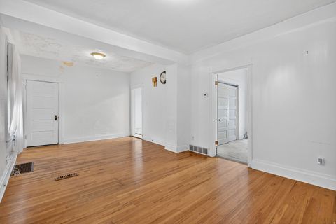 Tiny photo for 823 S 1000 E, Salt Lake City, UT 84102 (MLS # 2120179)