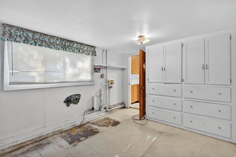 Tiny photo for 823 S 1000 E, Salt Lake City, UT 84102 (MLS # 2120179)