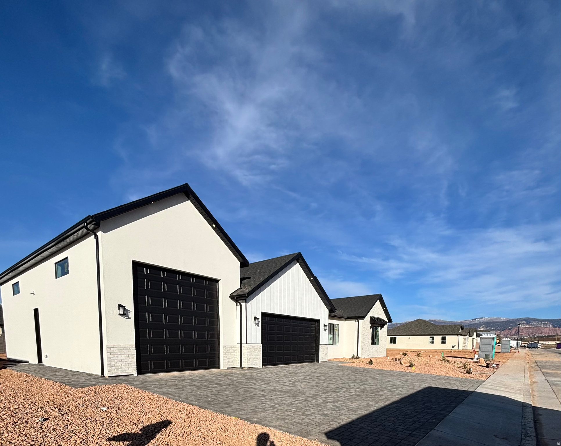 IRON WEST - Residential