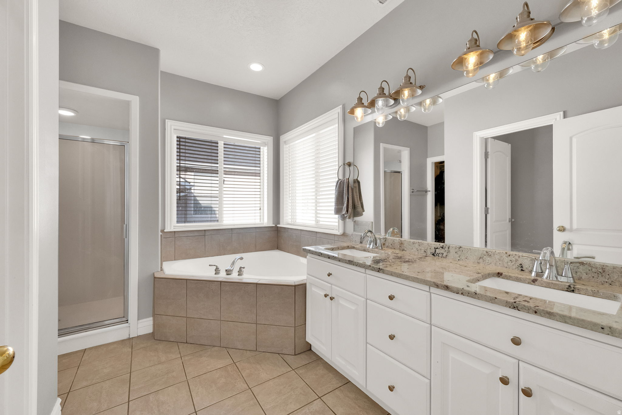 TEMPLE RIDGE - Residential