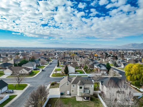 Tiny photo for 9752 N DORCHESTER DR W, Cedar Hills, UT 84062 (MLS # 2124627)