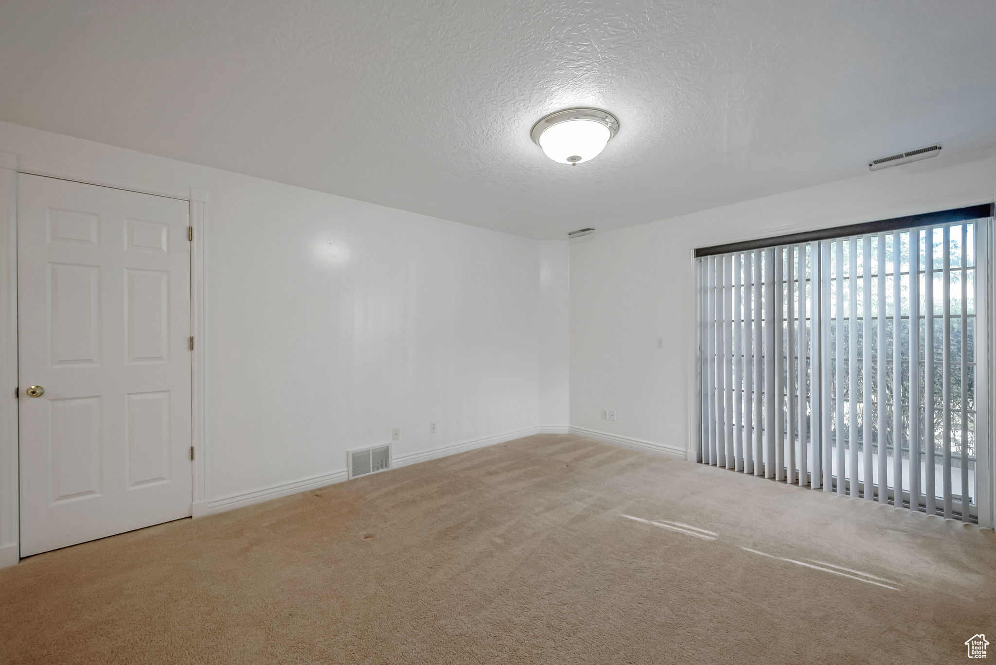 FIVE STAR CONDO - Residential