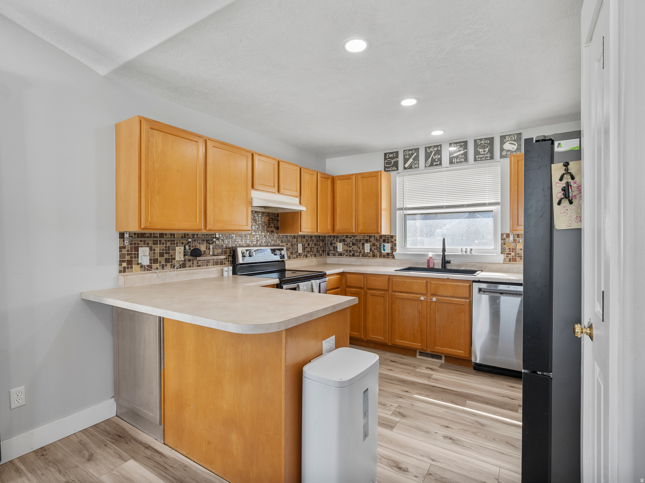 ESTATE AT ROSE CREEK - Residential