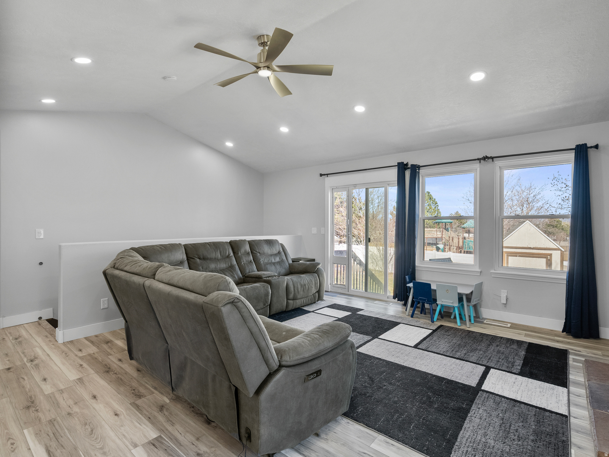 ESTATE AT ROSE CREEK - Residential