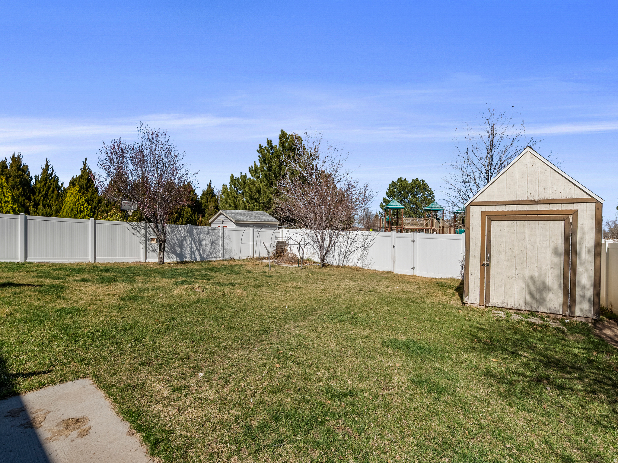 ESTATE AT ROSE CREEK - Residential