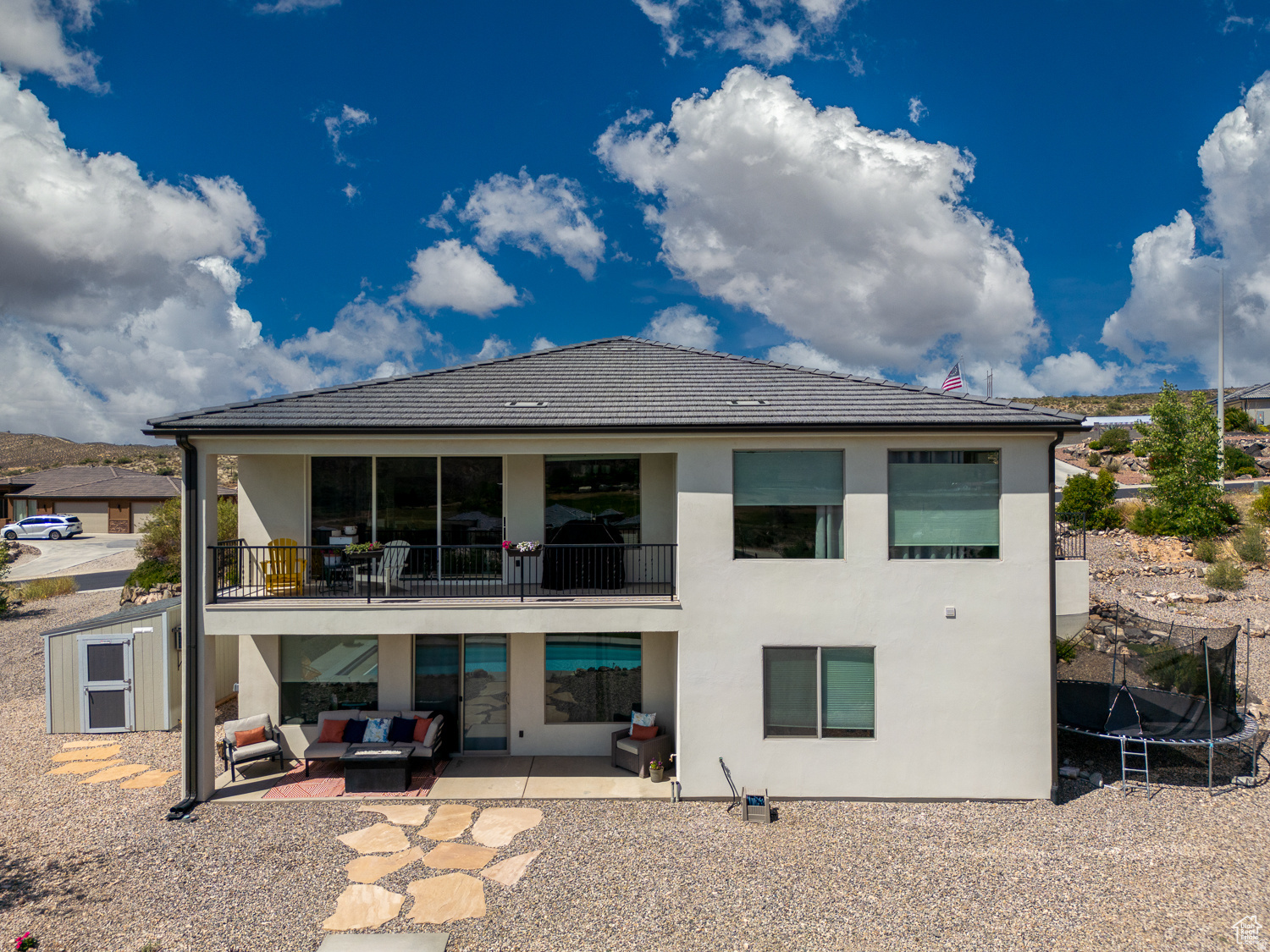 ALMOND HEIGHTS PARK - Residential