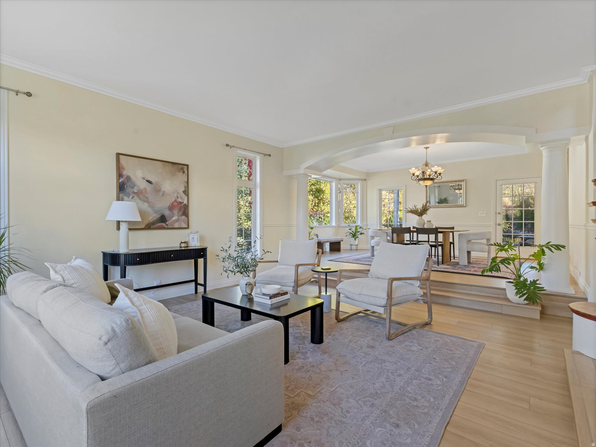 ESTHERS COVE - Residential