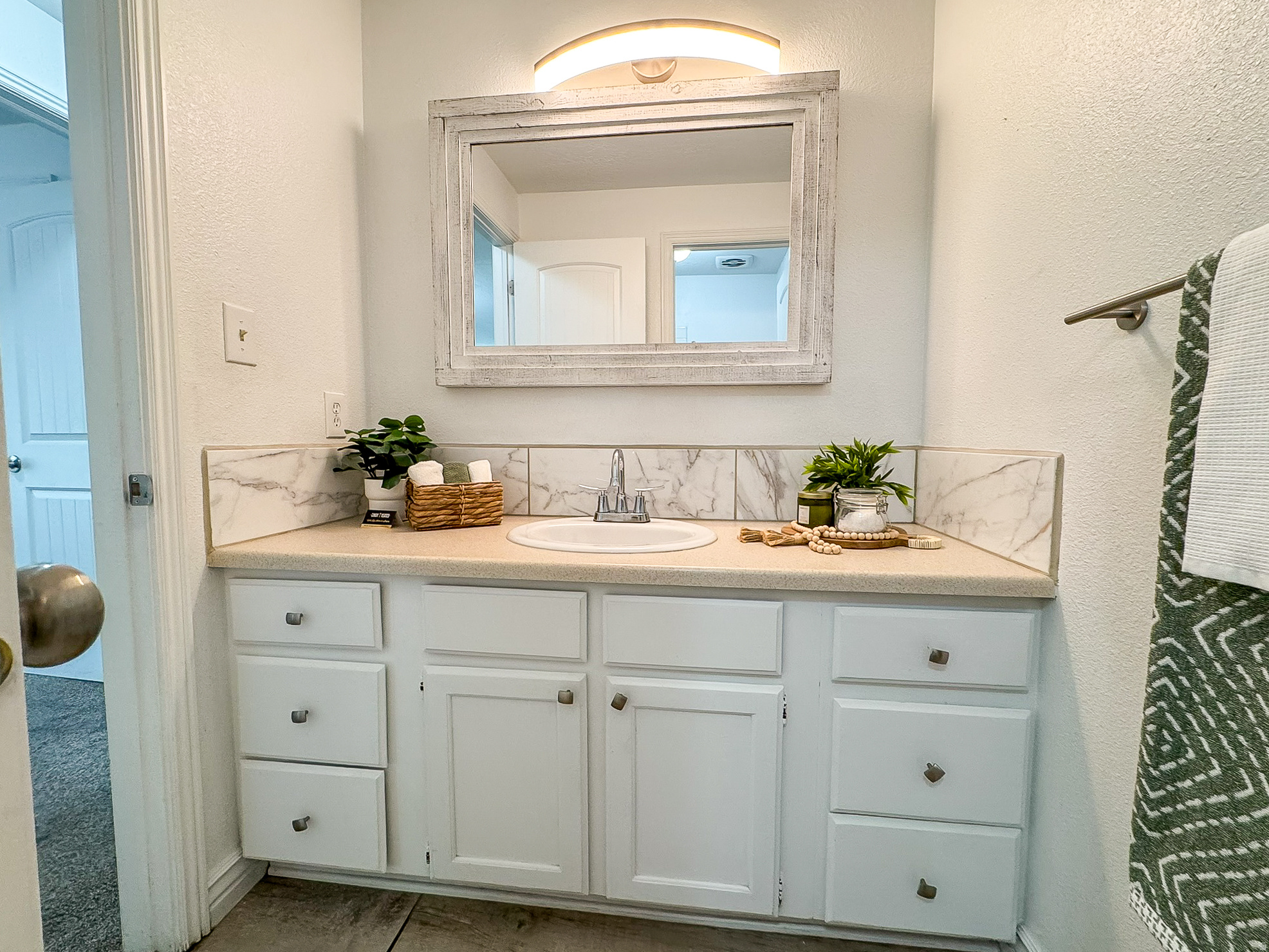 SHERWOOD MEADOWS - Residential