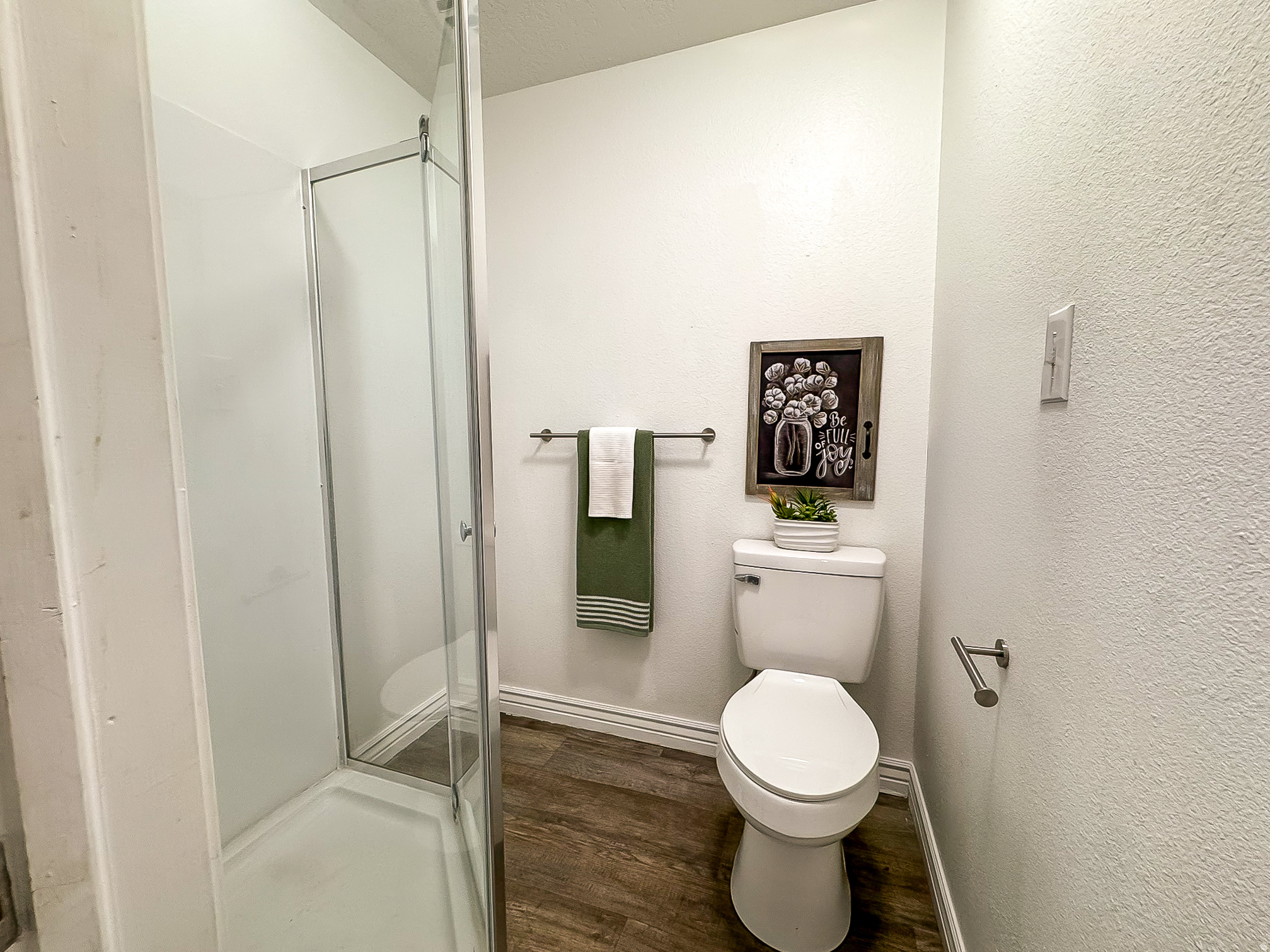 SHERWOOD MEADOWS - Residential