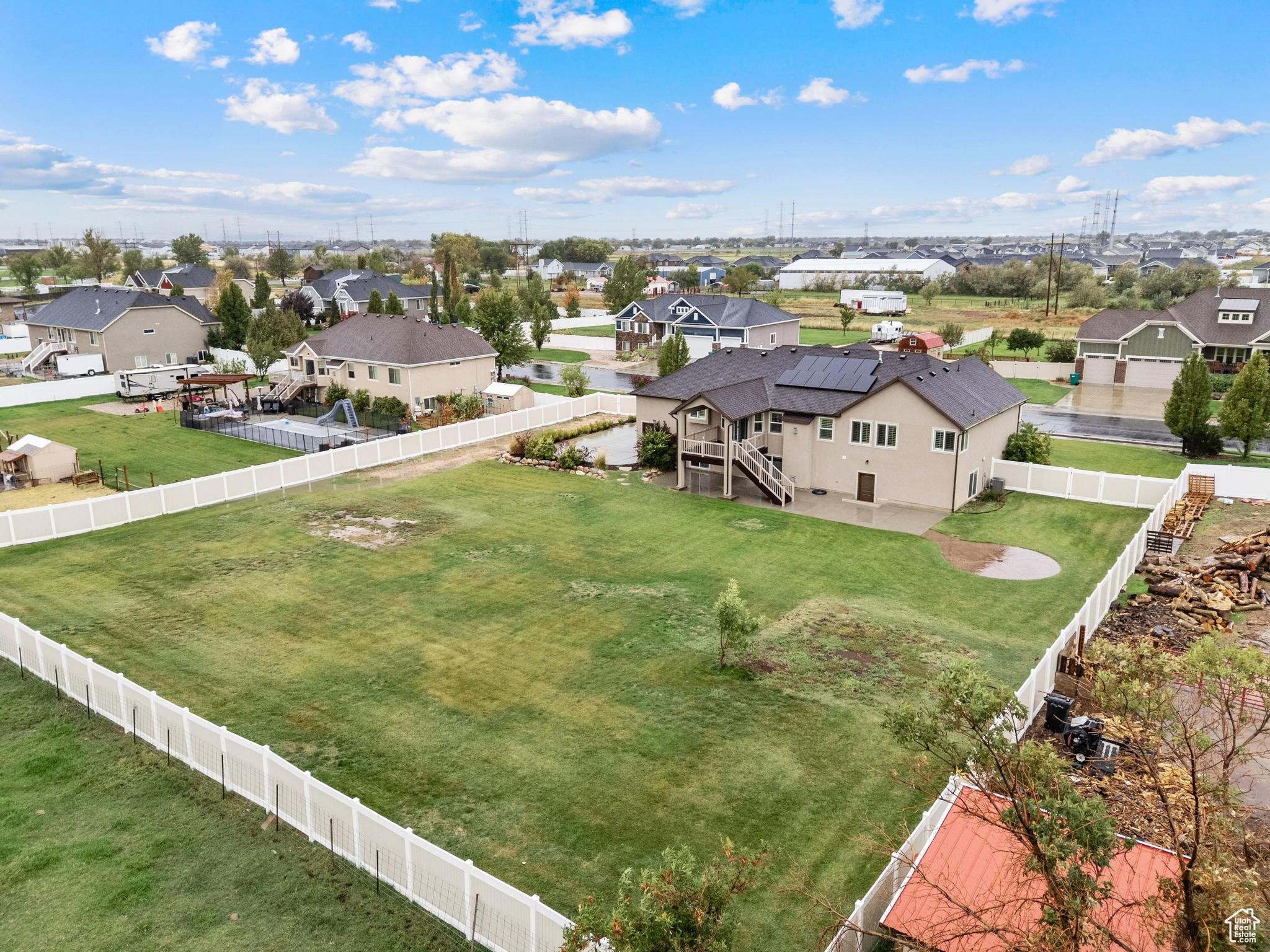 ELBOW ROOM EST 8 - Residential