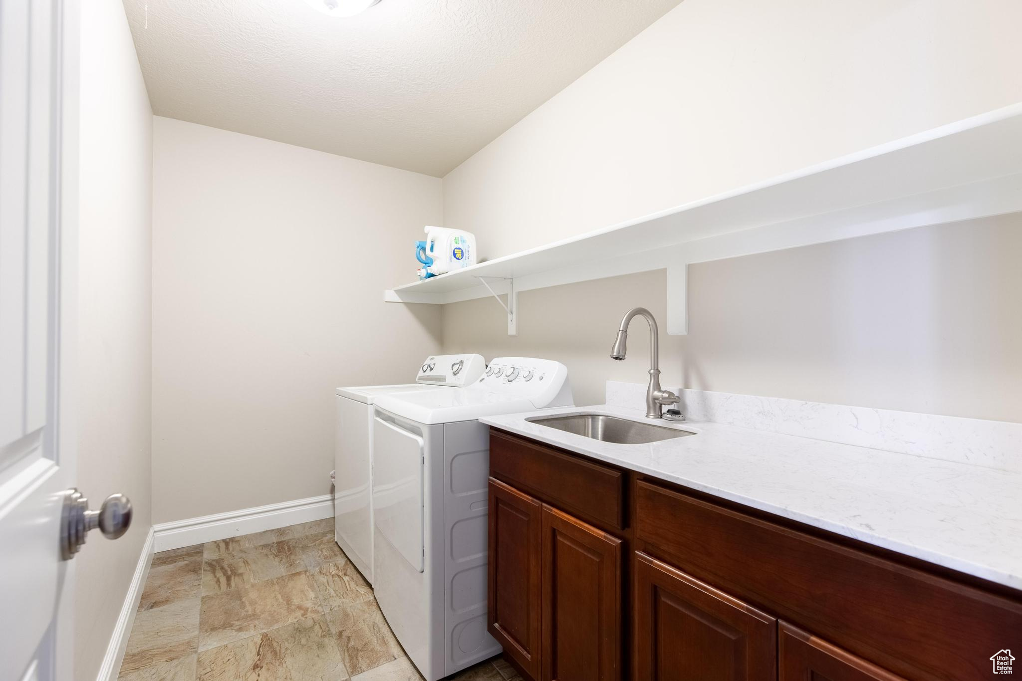 ELBOW ROOM EST 8 - Residential