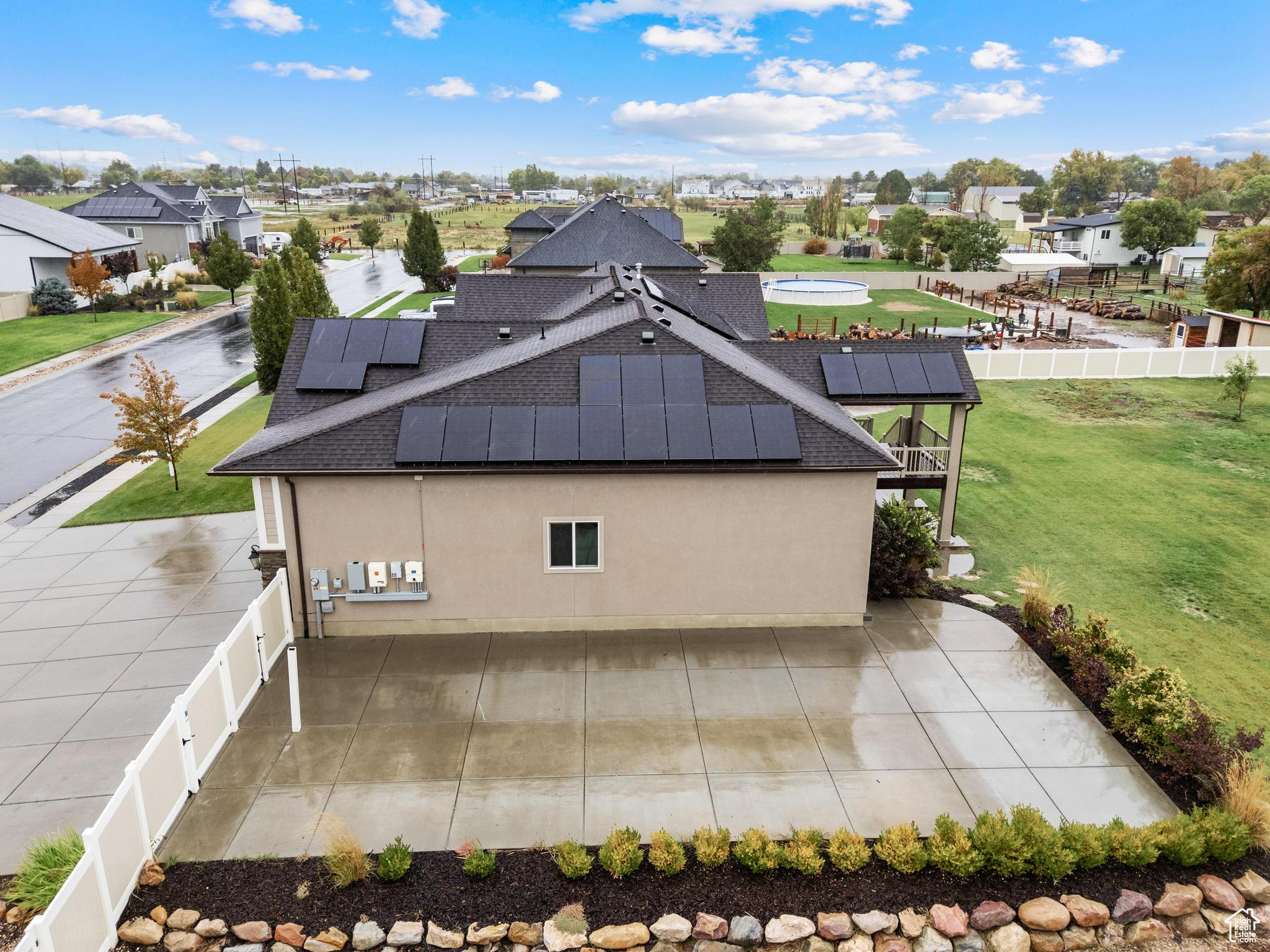 ELBOW ROOM EST 8 - Residential