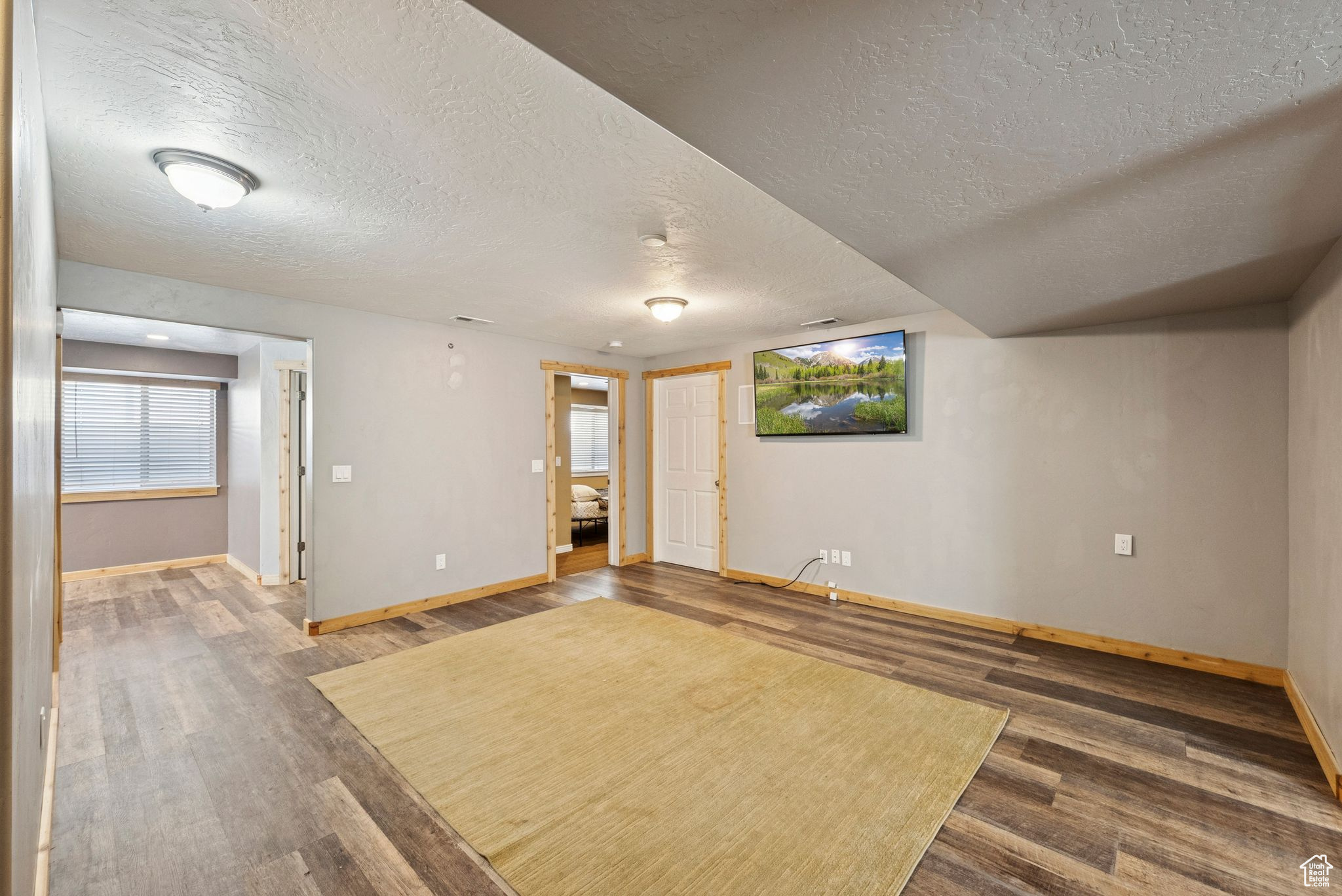 GRASSY CREEK - Residential