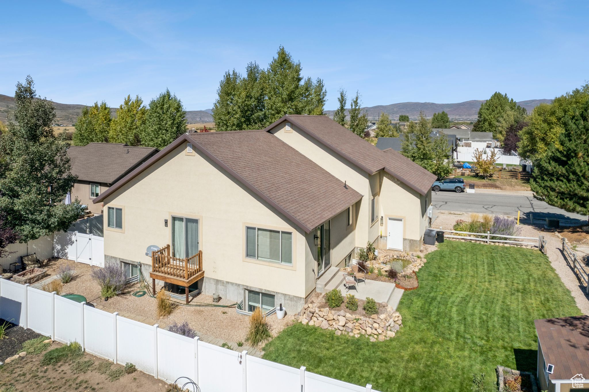 GRASSY CREEK - Residential