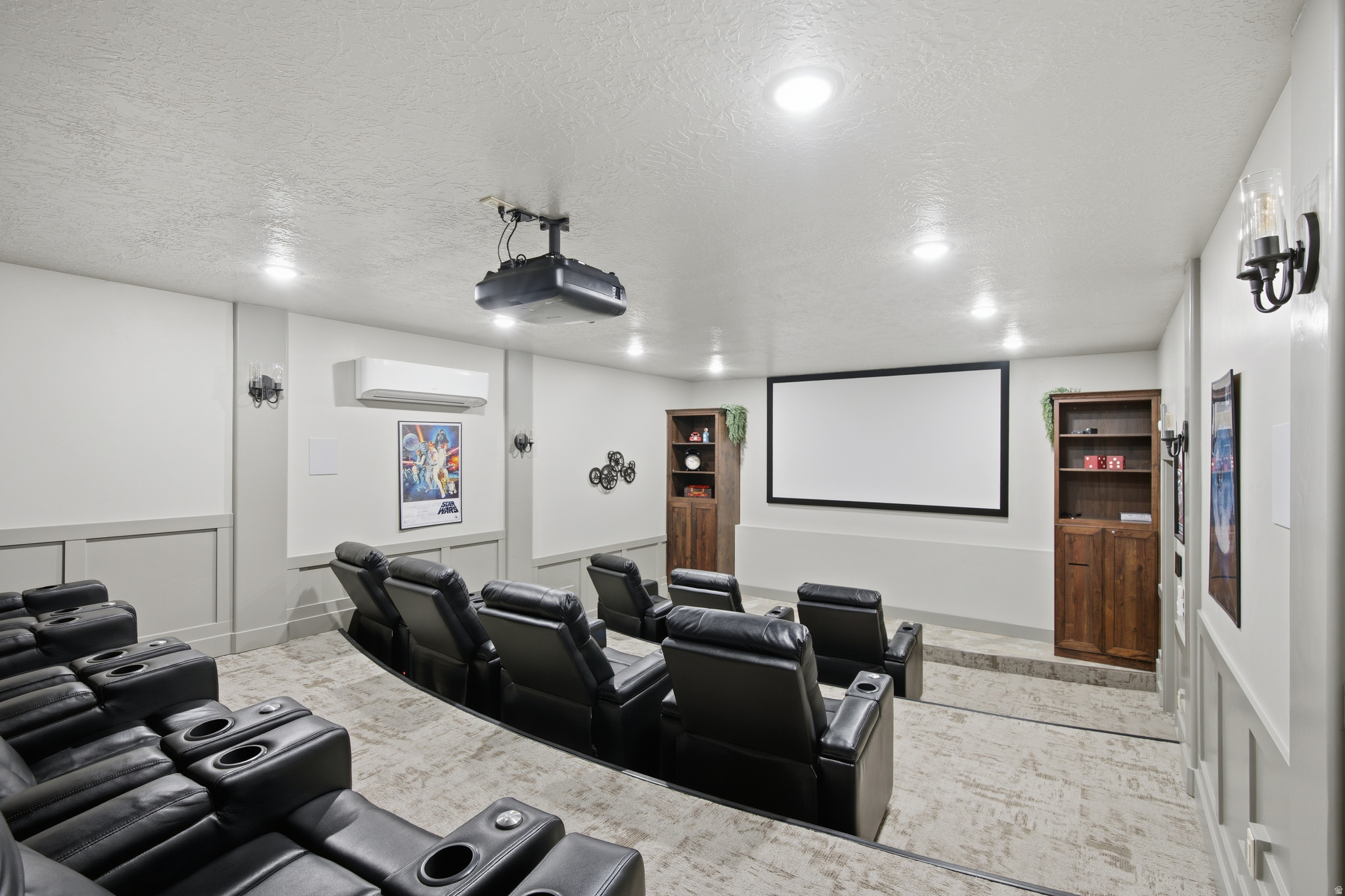 COUNTRY VIEW VILLAS - Residential