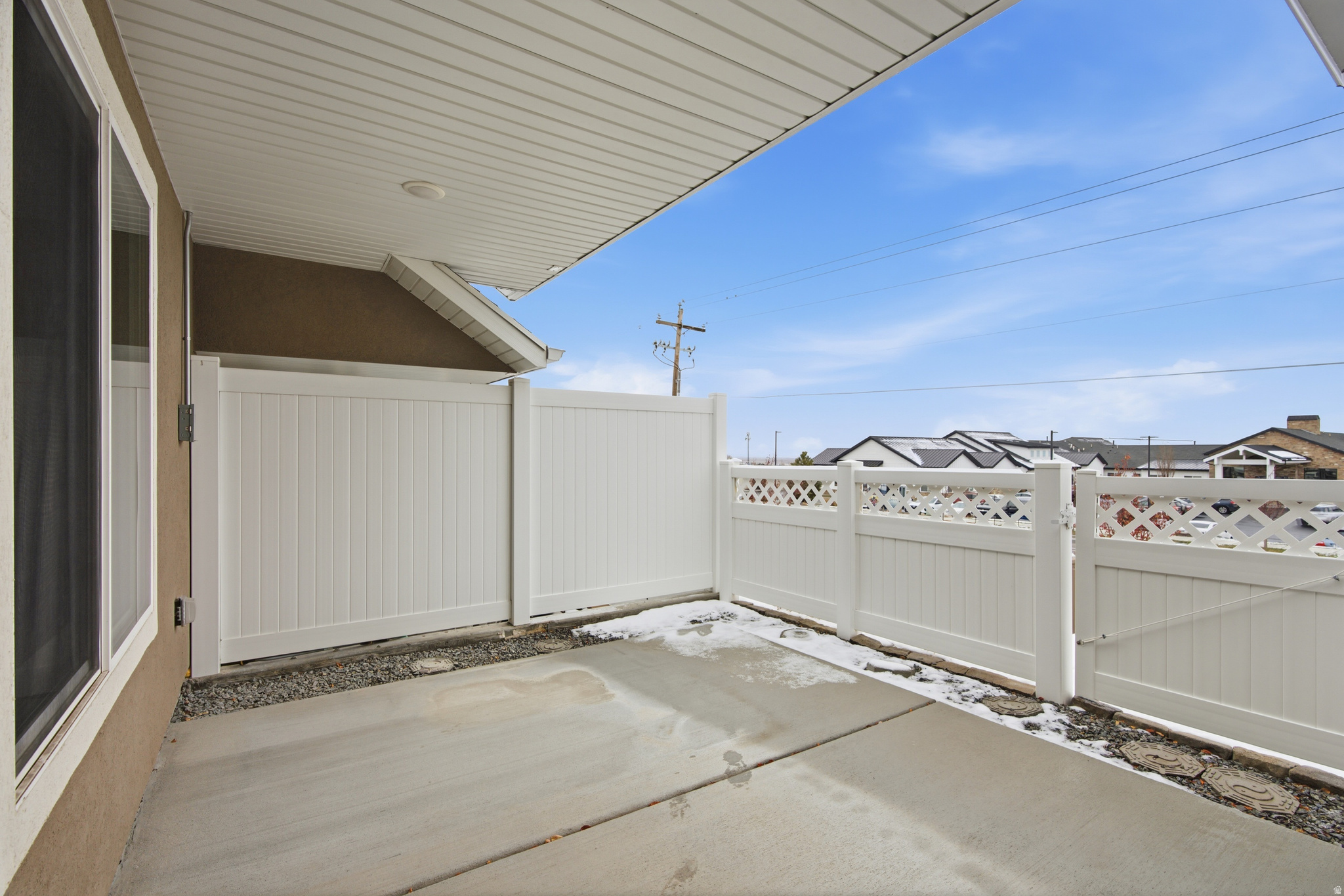 COUNTRY VIEW VILLAS - Residential