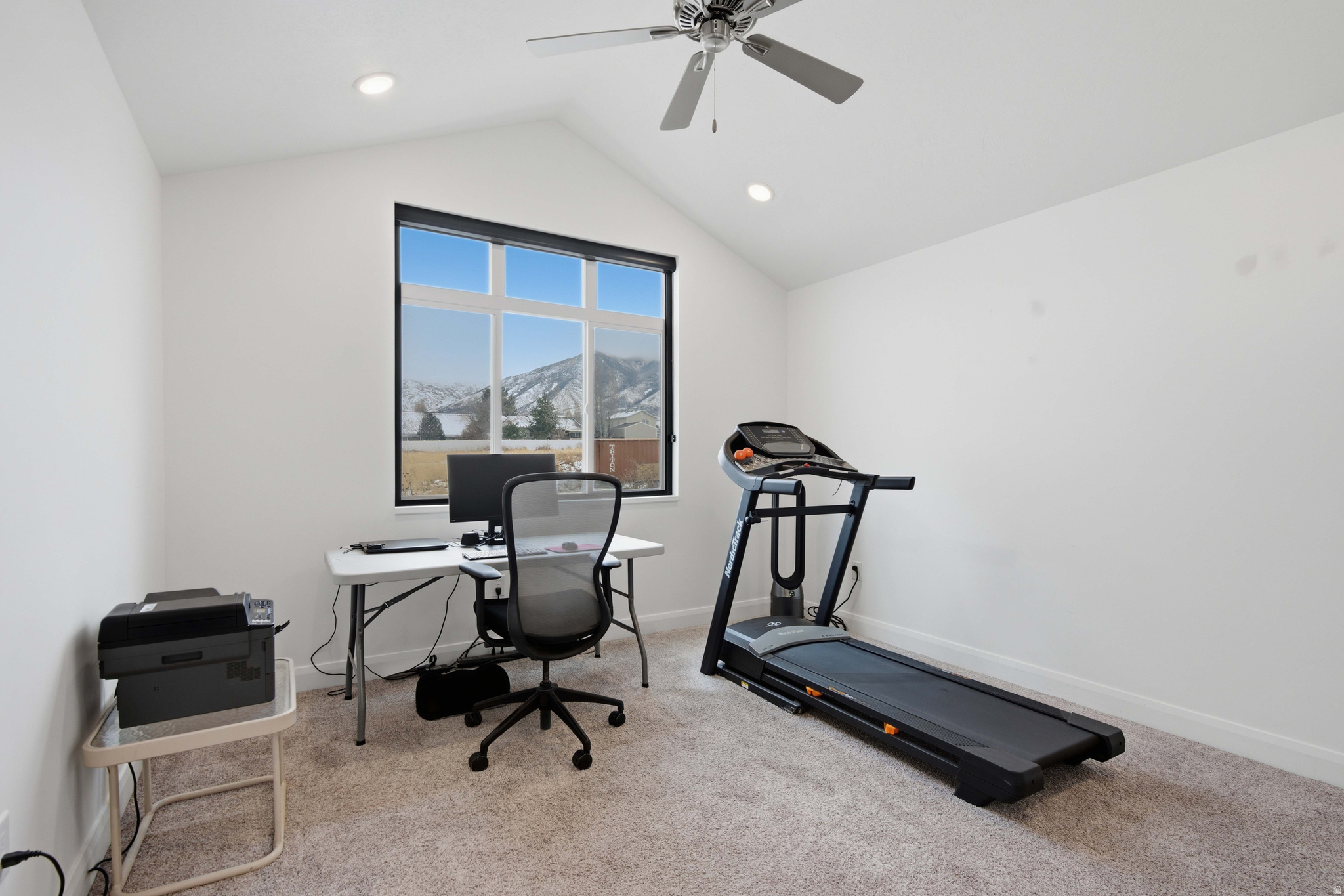 COUNTRY VIEW VILLAS - Residential