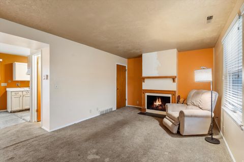 Tiny photo for 6048 S 2075 E, Holladay, UT 84121 (MLS # 2126783)