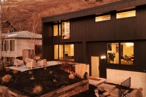 Tiny photo for 3459 S CRESTWOOD DR E, Salt Lake City, UT 84109 (MLS # 2140649)