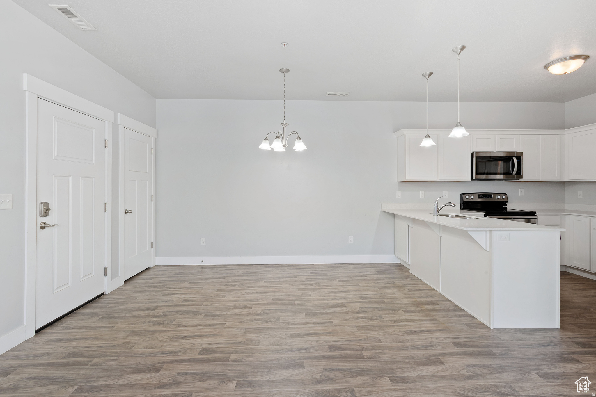 PRESERVE WATERS EDGE - Residential