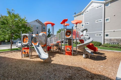 Tiny photo for 633 N SUN PEAK DR W, Vineyard, UT 84059 (MLS # 2129520)