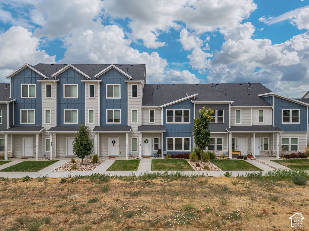 Photo of 1754 N 300 E #112, North Ogden, UT 84414 (MLS # 2193097)