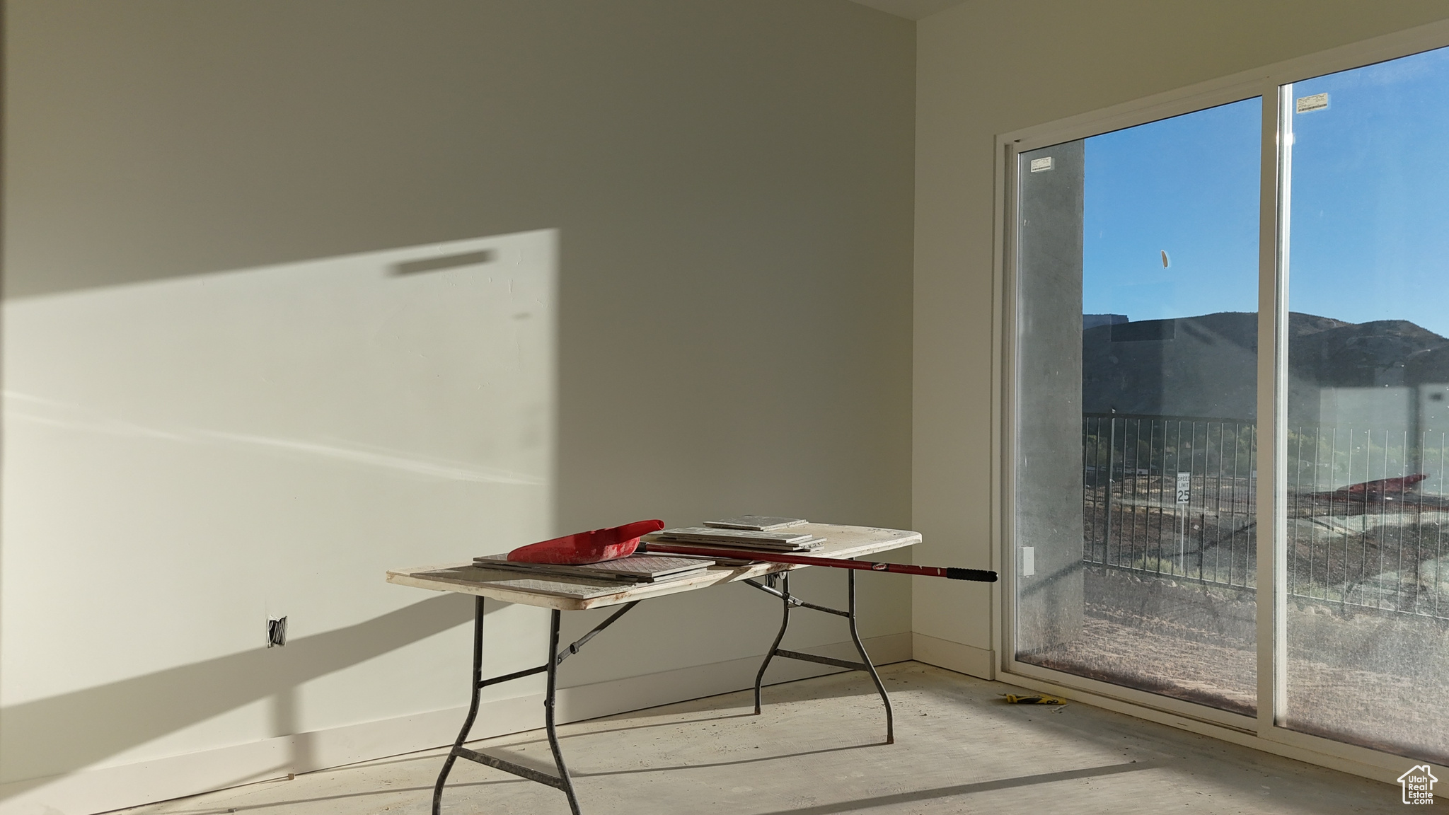 FALCON RIDGE - Residential