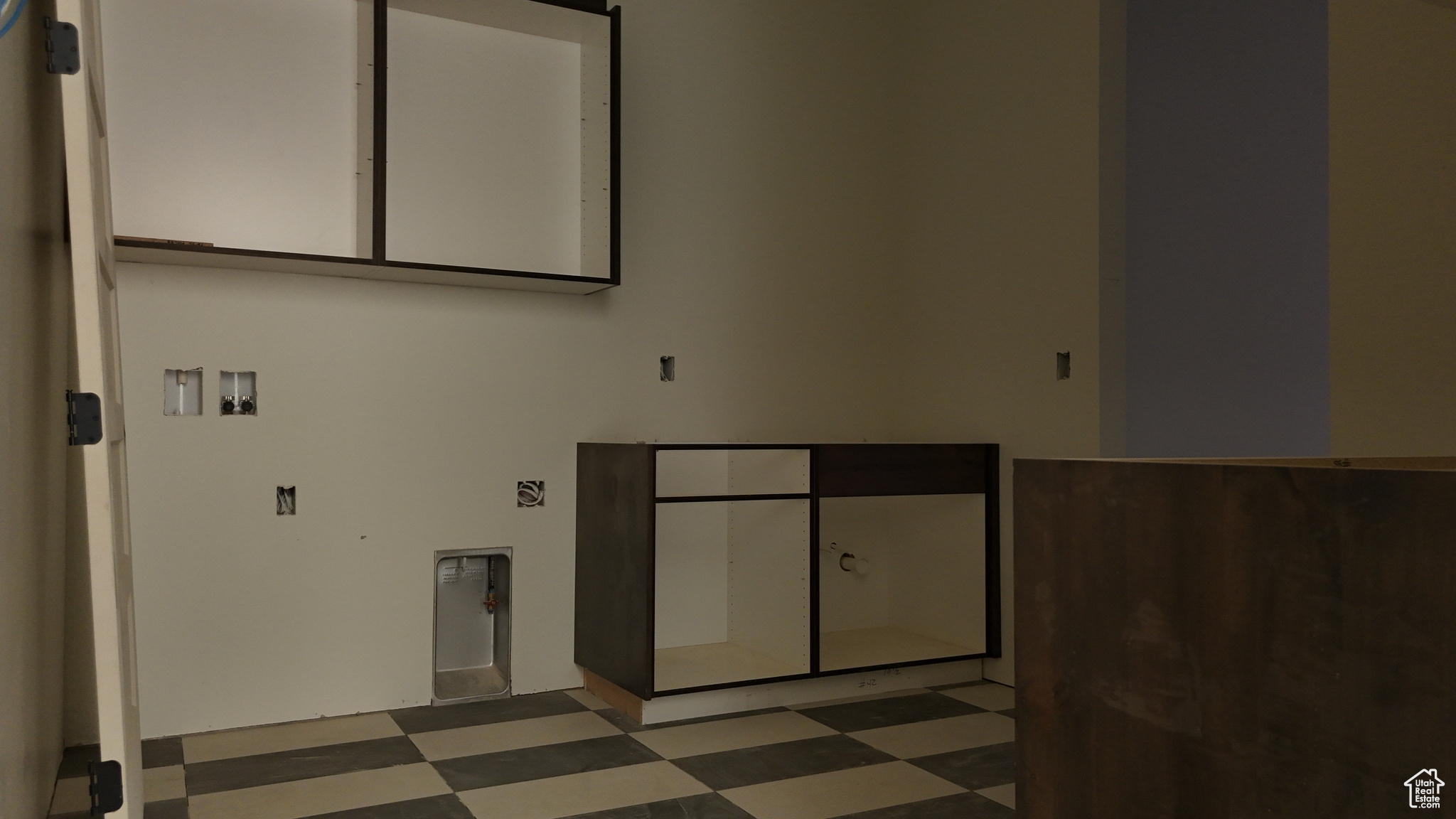FALCON RIDGE - Residential
