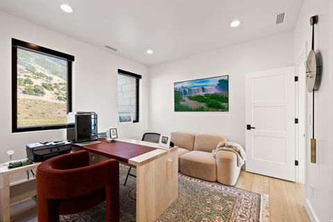 Tiny photo for 348 E HIDDEN LAKE DR, Bountiful, UT 84010 (MLS # 2125370)