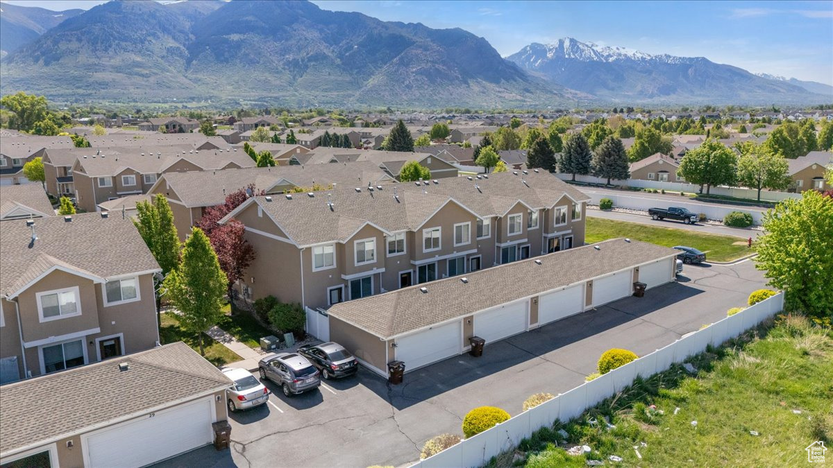 THE COVE - Residential