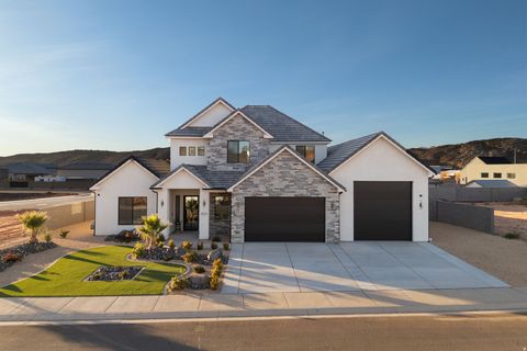 Tiny photo for 2022 S BLOSSOM WAY, Hurricane, UT 84737 (MLS # 2127585)