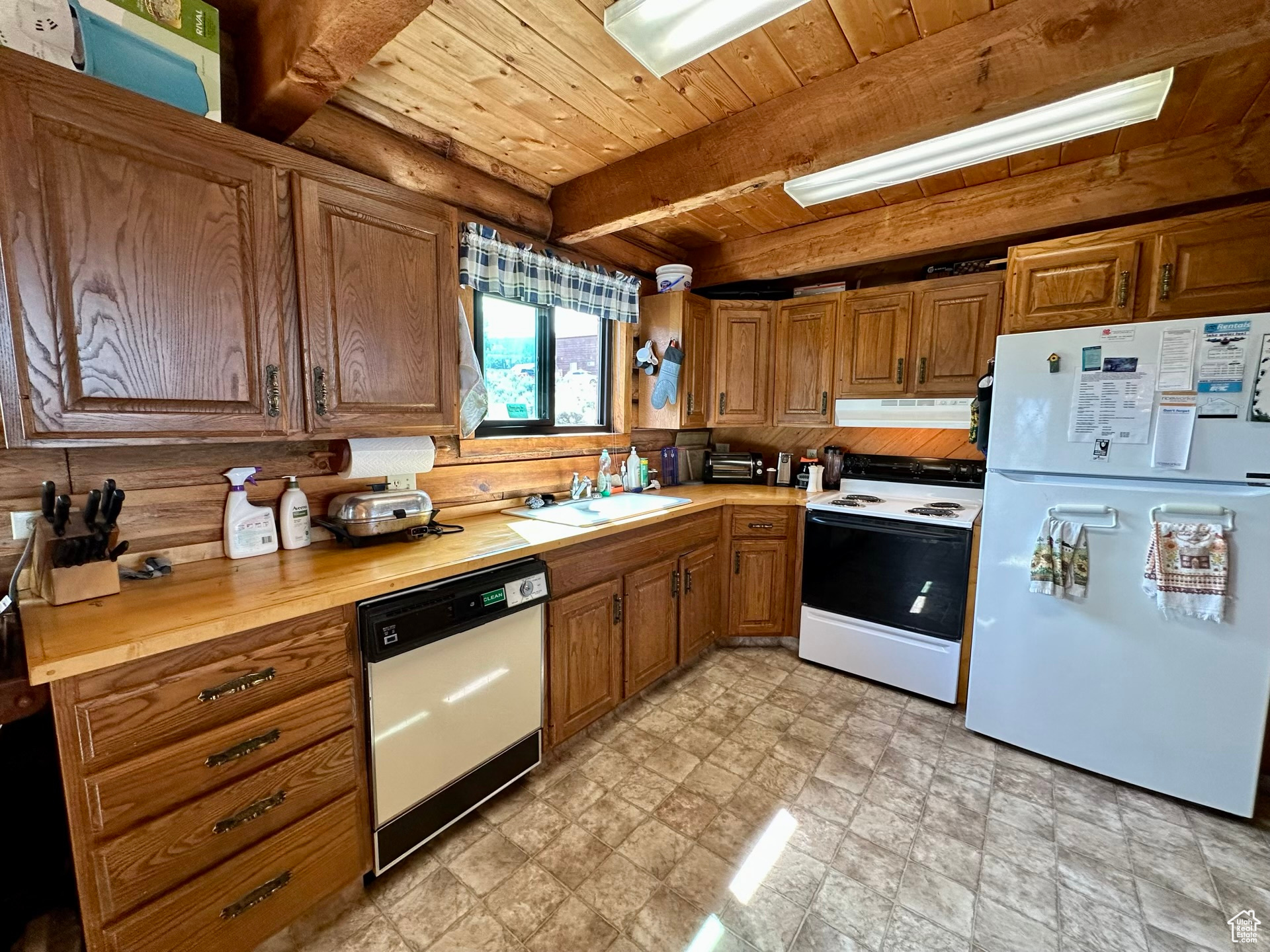 2947 S Chukar Dr, Garden City, Utah image 26