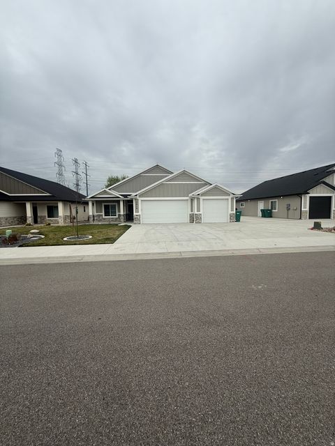Tiny photo for 2217 S 3150 W, West Haven, UT 84401 (MLS # 2147078)