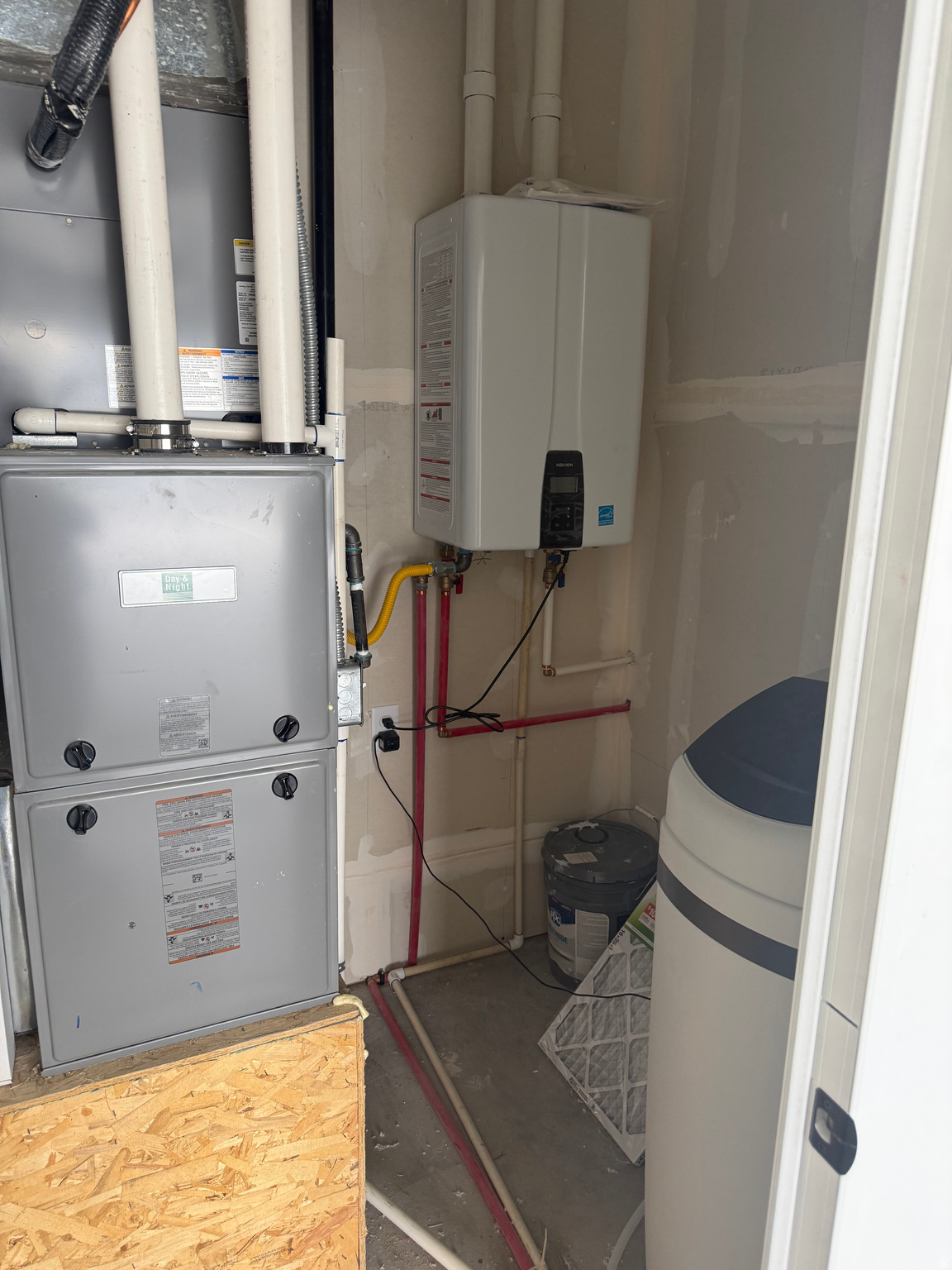 PARKER ESTATES - Residential